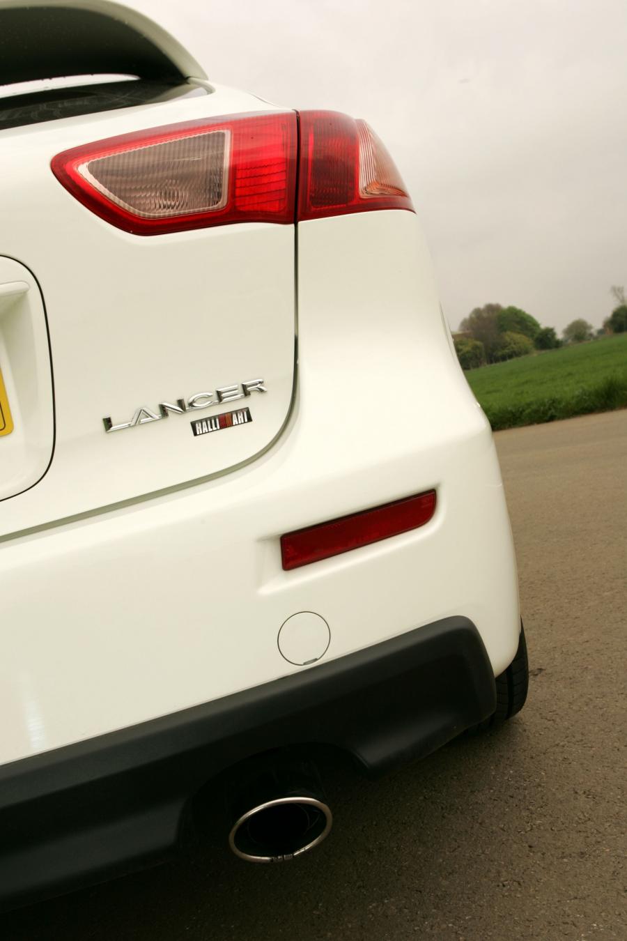 Mitsubishi Lancer Sportback Ralliart 2009 года  (фото 54 из 93)